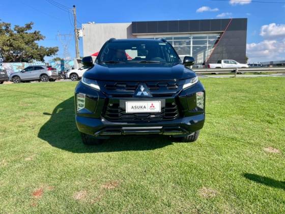 MITSUBISHI PAJERO SPORT 2.4 16V MIVEC TURBO DIESEL LEGEND BLACK AWD AUTOMÁTICO